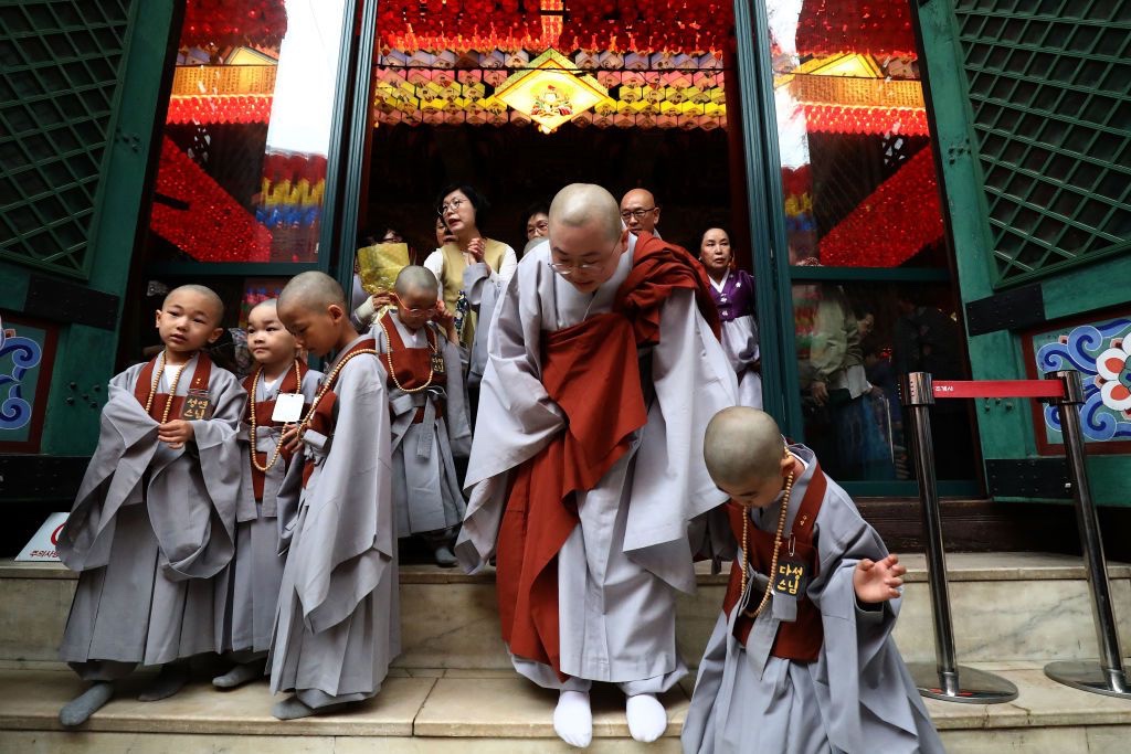 Buddhism 101: Buddhist Monks’ Robes | timalderman